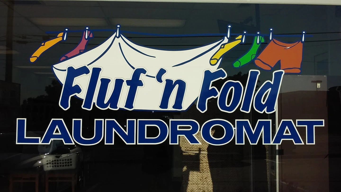 Fluf N' Fold Laundromat Logo